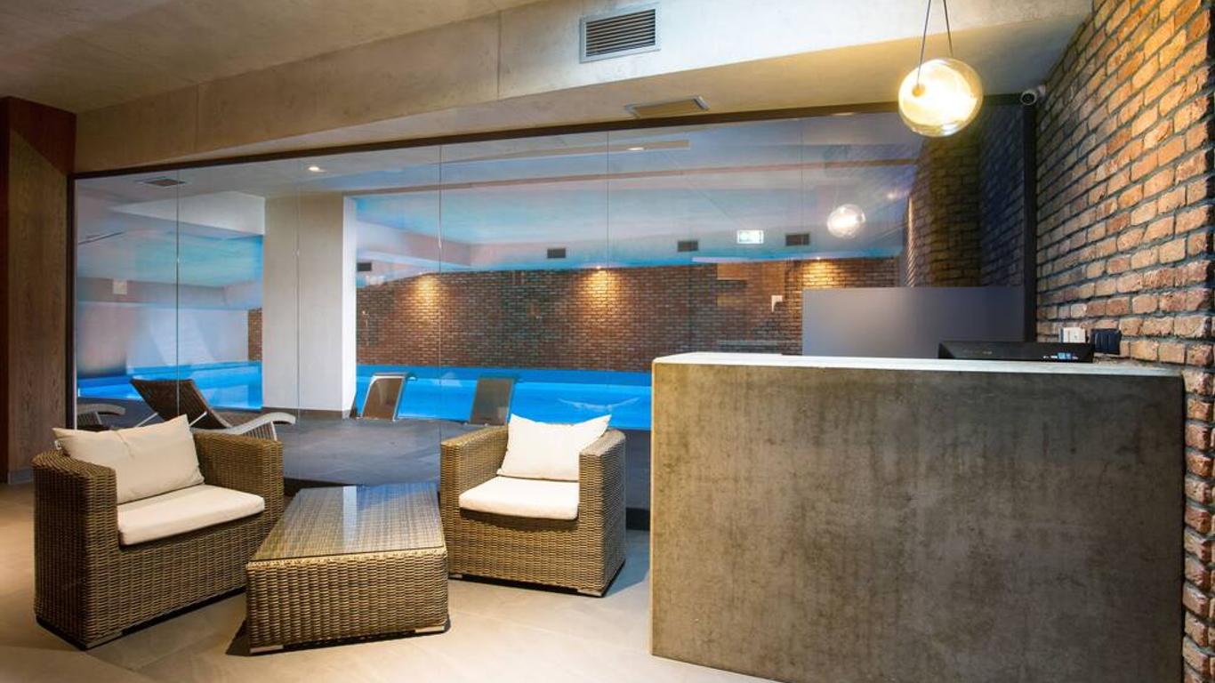 Hotel Almond Business & Spa