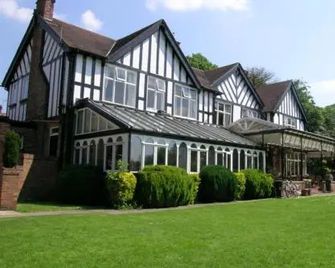 The oaklands hotel - Northwich - Gebäude