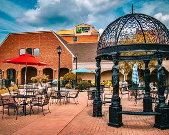 Holiday Inn Express & Suites Albany Airport Area - Latham By IHG - Latham - Servicio de la propiedad