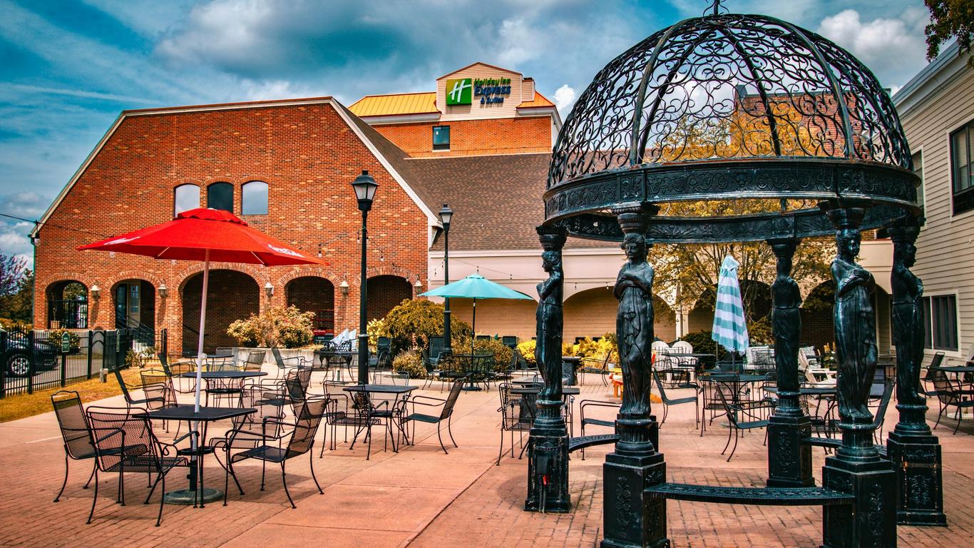 Holiday Inn Express & Suites Albany Airport Area - Latham By IHG