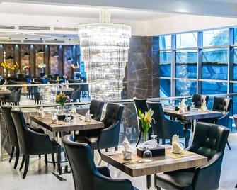 فندق الحمرا - مدينة الكويت - مطعم