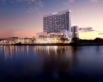 Pullman Miri Waterfront - Miri - Gebäude