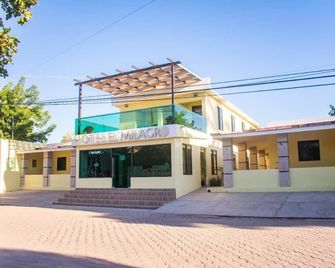 Hotel El Milagro - El Fuerte - Gebäude