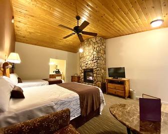 Majestic Mountain Inn - Payson - Bedroom