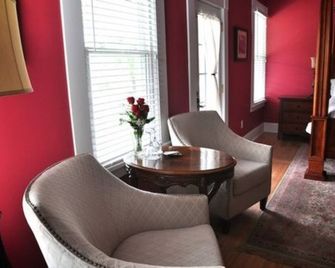 Greenway House Bed and Breakfast - Green Lake