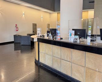 Luix Londrina Flat Hotel - Londrina - Recepção