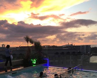 Cosy Suite - Kota Kinabalu - Bazén