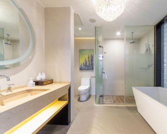 Lavande Hotels Taixing Jiangping Road Yangguang Yipin - Taizhou - Schlafzimmer