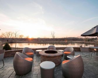 تاونبلايس سويتس باي ماريوت شيكاغو شومبرغ - شاومبورغ - شرفة مرصوفة