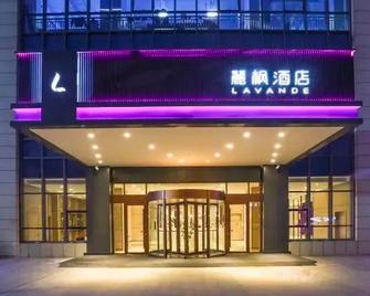 Lavande Hotels·Linyi Yinan Junyue Shopping Center - Linyi - Gebouw