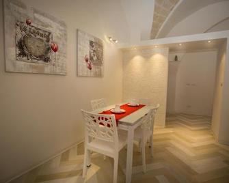 B&B Marco Polo 16 - Trinitapoli - Comedor