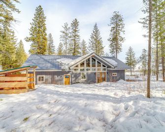 'chelan Mountain Retreat' Chalet w/ Fire Pit! - Pateros - Building