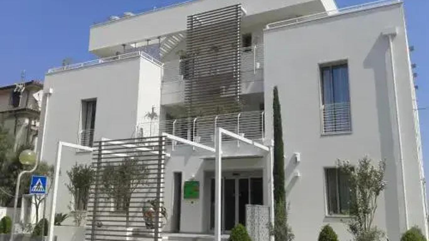 Hotel Madalù