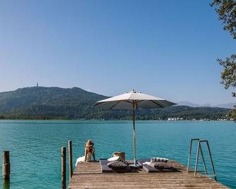 Summer apartment on Lake Wörthersee with private lake access - Portschach am Wörthersee - Łazienka