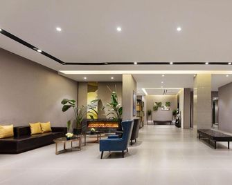 Home Inn Chengdu Chunxi Road Hongxingqiao Metro Station - Chengdu - Lobby