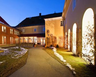 Jufa Hotel Seckau - Self Check-In - Seckau - Edificio