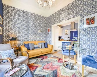 Muntham Luxury Holiday Apartments - Torquay