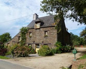 Relais De Chasse Du XVIII Siecle - Les Fougerêts - Building