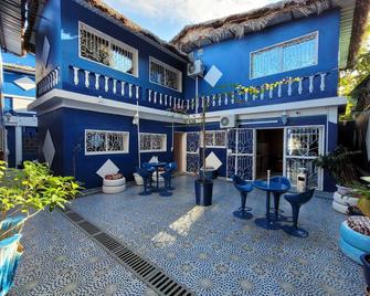 Spacious, well-lit tropical studio - Nosy Be
