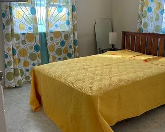 Eastside Living The Sunflower - Holetown - Bedroom
