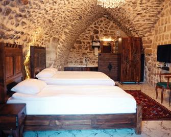 Minessa Konagi - Mardin - Schlafzimmer