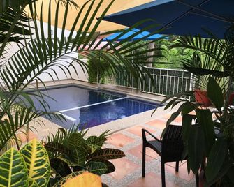 Chacala Sol y Luna 6 pax con ALBERCA a solo 50 mts de playa - Chacala - Piscina