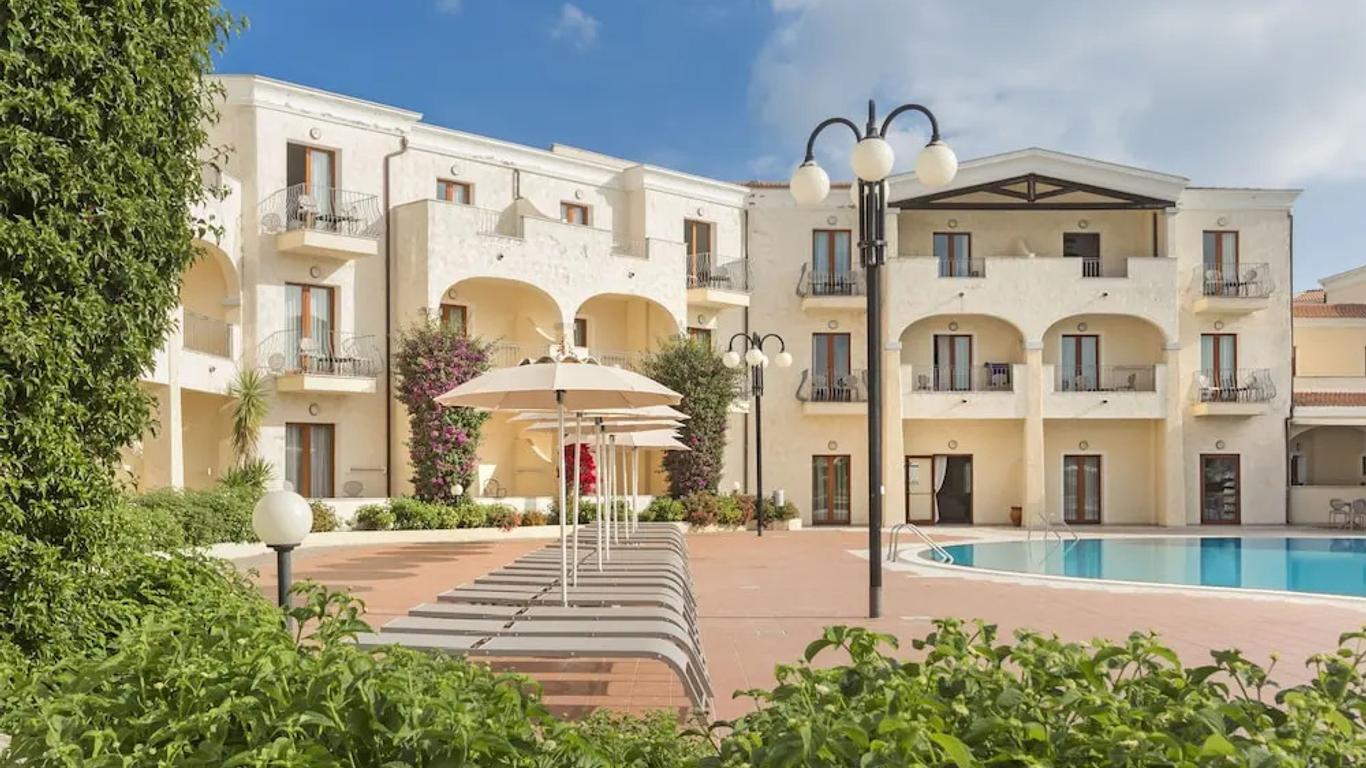 Blu Hotel Morisco Village