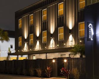 Marsh Hotel - New Orleans - Building