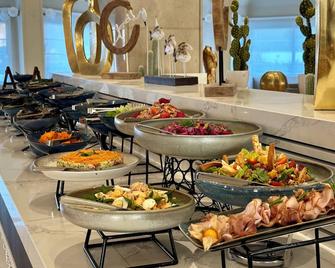 Cali Resort & Spa Designed For Adults by Louis Hotels - Paphos - Restaurant