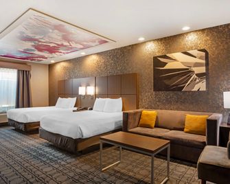 Best Western Plus Coalinga Inn - Coalinga - Bedroom