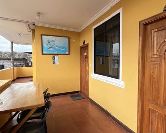 Hotel Casa Cascada - Puerto Ayora