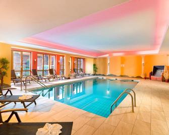 大格洛克納山scol運動酒店 - 戈洛斯格洛克內上的卡爾斯 - 游泳池