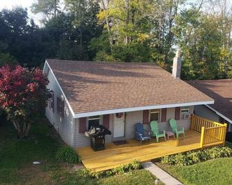Lynns Cottage at Heron Ledge - Plattsburgh - Patio
