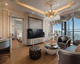Delasea Ha Long Hotel - Modern Bayview Escape - Ha Long