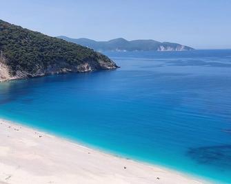 Villa Elaionas 1 - Svoronata - Strand