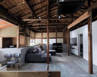 yutorie - Atami - Living room