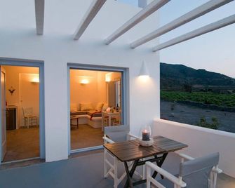 Sun Anemos Resort - Οία - Μπαλκόνι