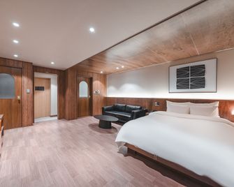 Gyeongiu Coolstay Hotel - Gyeongju
