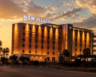 Best Western Hotel Palace Lucera - Lucera - Edificio