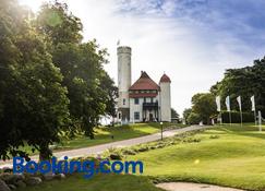 Hotel Schloss Ranzow - Lohme - Gebouw