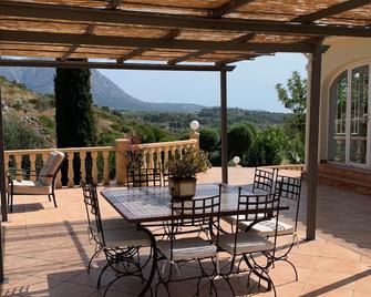 Rural Villa With Private Outdoor Pool, Separate Annexe And Vast Outdoor Spaces - Gata de Gorgos - Balcón