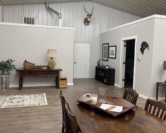 Crane and Nature Lovers Dream - Perfect for Crane Viewing! - Wood River - Comedor