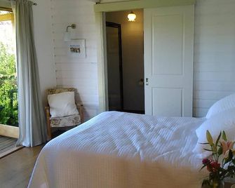 The Old Church Bed and Breakfast - Milford - Bedroom