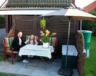 Vacation apartment Haus hinter den Linden, 56005 - Holiday apartment Haus hinter den Linden - Barssel - Patio