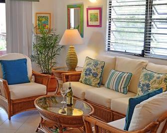 Spacious Room w/ Living Area and Full Kitchen | Steps Away from the Beach - Long Bay Village - Living room