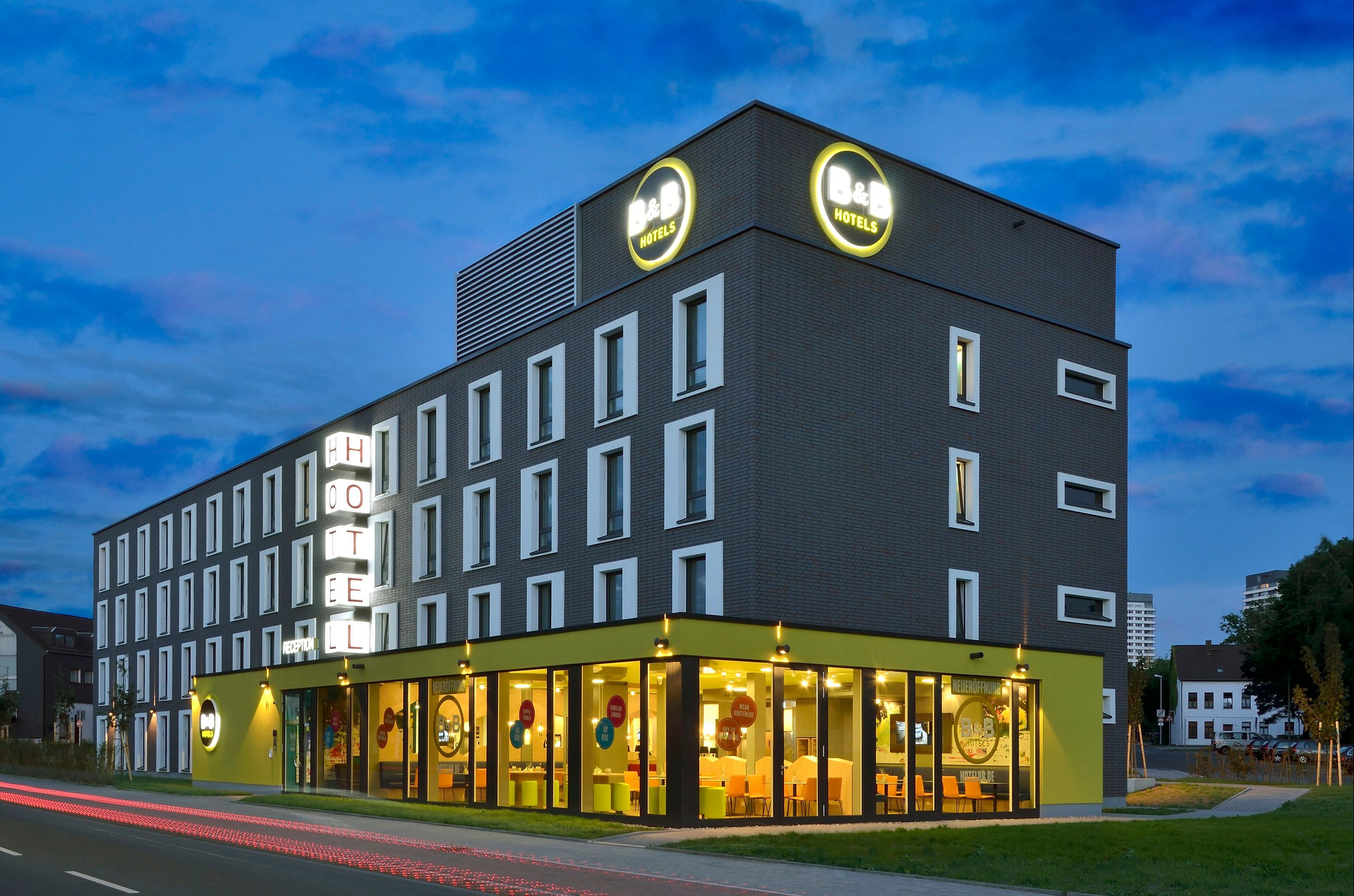 B&B Hotel Mülheim an der Ruhr - מולהיים אן דר רוהר - בניין