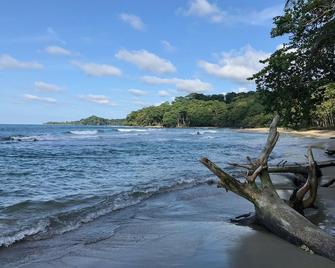 La Kukula Lodge - Puerto Viejo de Talamanca - Strand