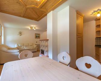 Chalet Butterfly 1 - Mazzin - Dining room