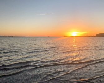 Newton's Cove View - Weymouth - Beach
