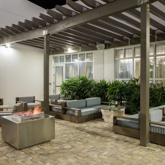 Hilton Garden Inn Miami Dolphin Mall image 1